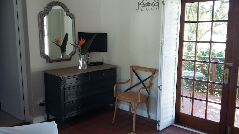 Фото Klein Waterval Riverside Lodge