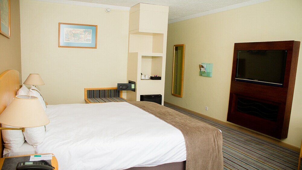 Фото Holiday Inn Bulawayo, an Ihg Hotel