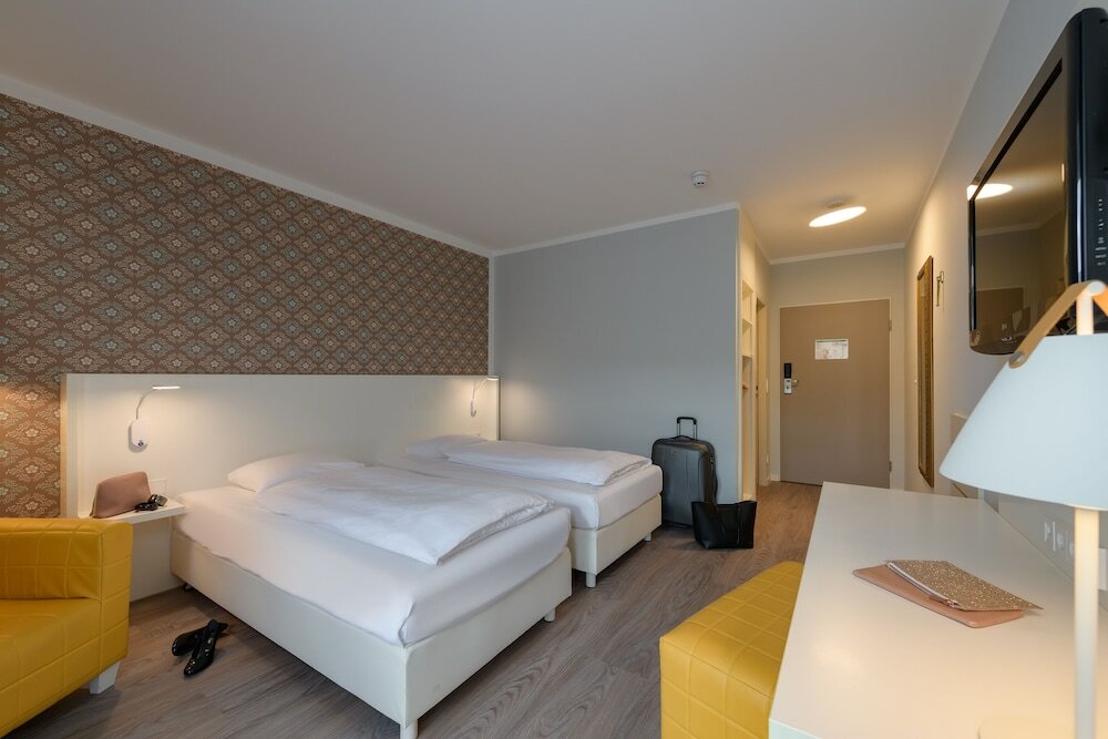 Фото Ibis Styles Regensburg Hotel