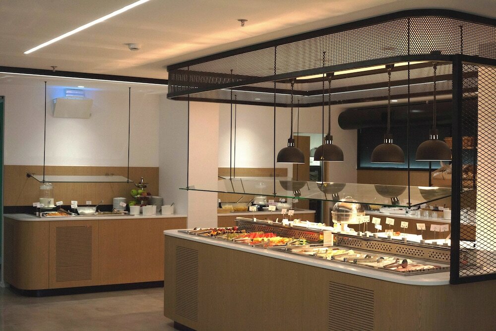 Фото Capsis Astoria Hotel