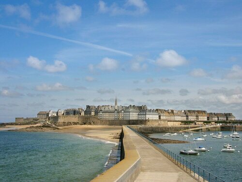 Гостиница Ibis Saint-Malo Madeleine в Сен-Мало