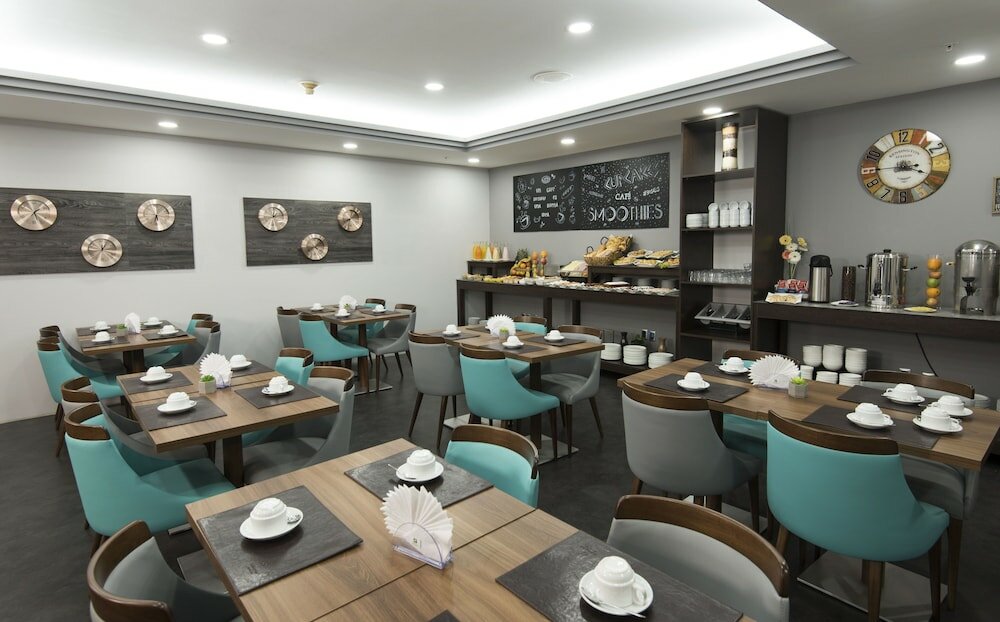 Фото Holiday Inn Montevideo, an Ihg Hotel