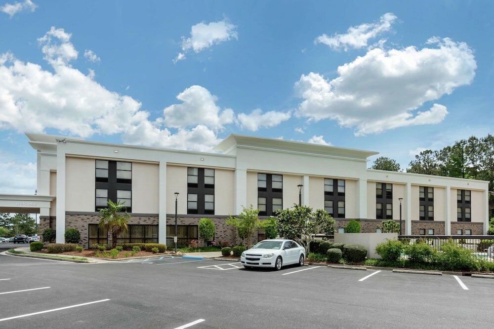 Фото Hampton Inn Brookhaven