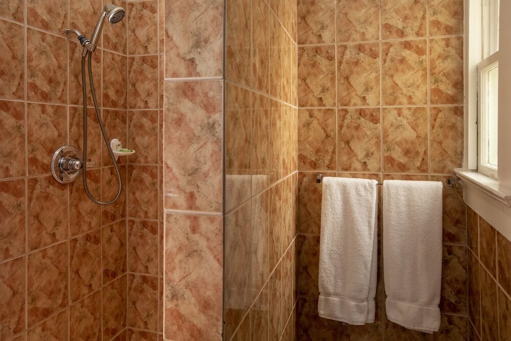 Фото Edwardian Hotel