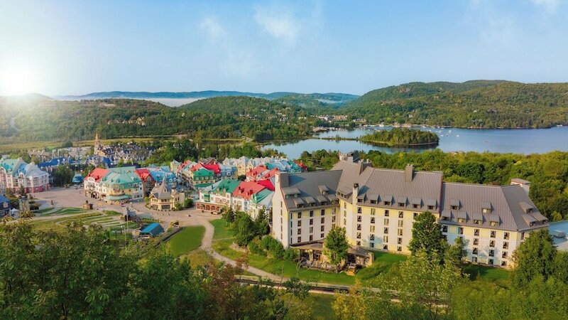 Гостиница Fairmont Tremblant в Мон-Трамблан