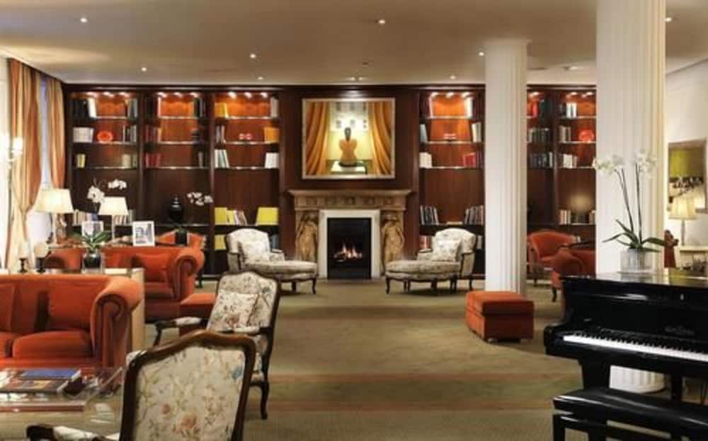 Фото Hotel De La Ville