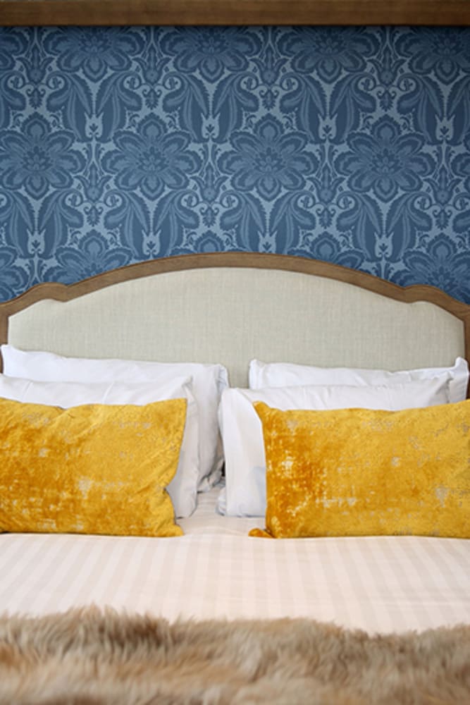 Фото Hatton Court