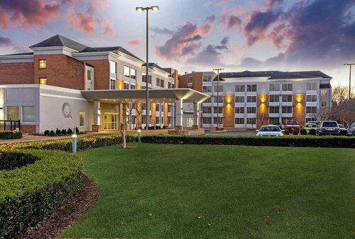 Гостиница La Quinta Inn & Suites by Wyndham Williamsburg Historic Area в Уильямсбурге