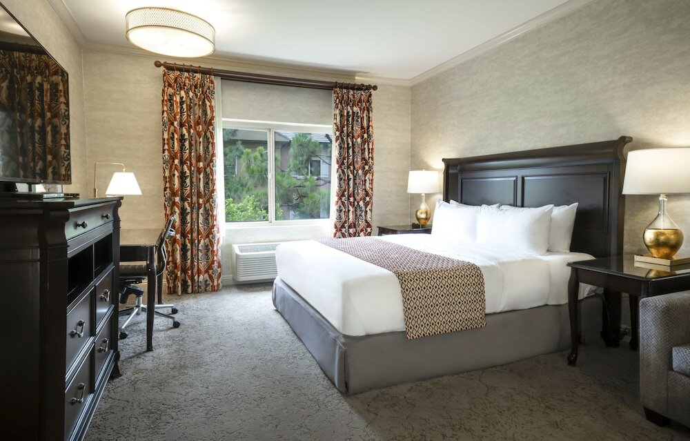 Фото Ayres Hotel Costa Mesa/Newport Beach