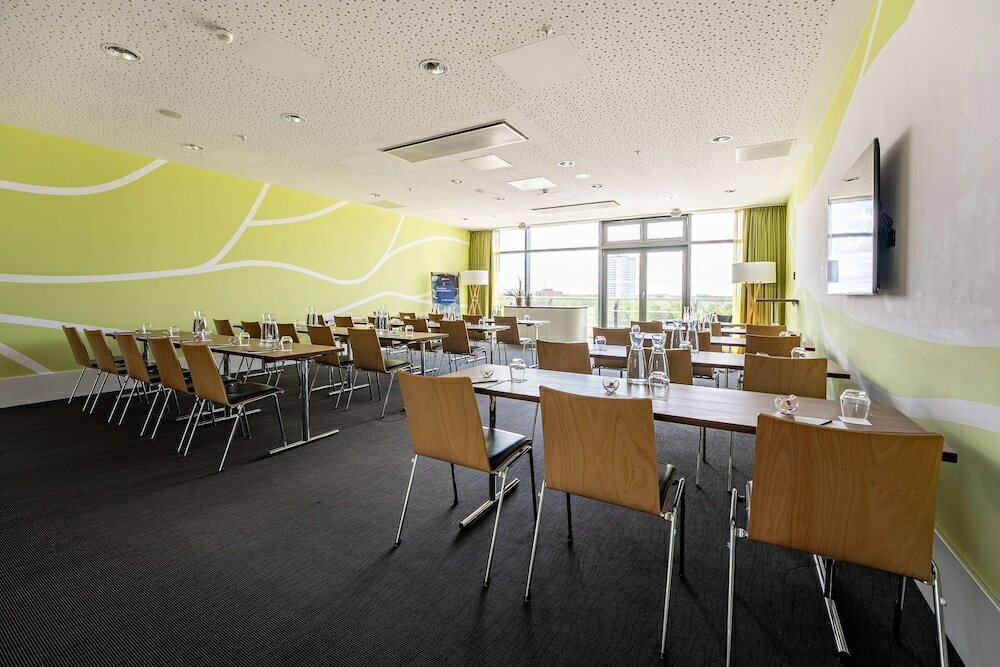 Фото Radisson Blu Hotel, Rostock