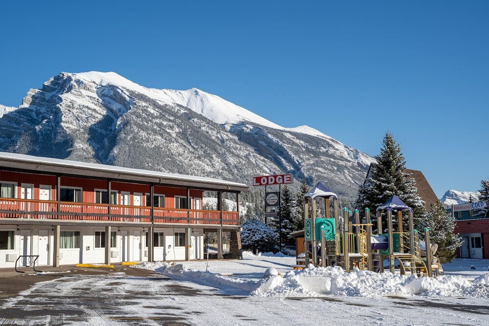 Фото Rocky Mountain Ski Lodge