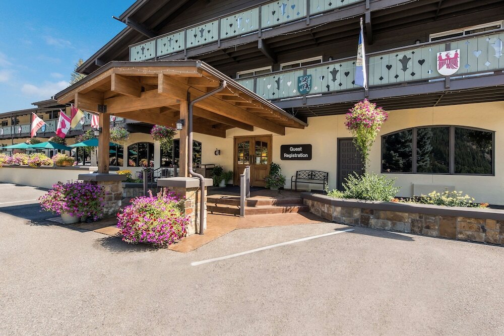 Фото Best Western Tyrolean Lodge