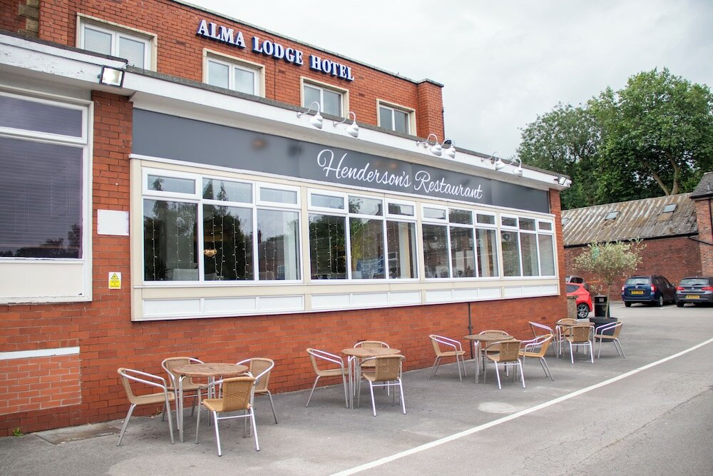 Фото отеля 2