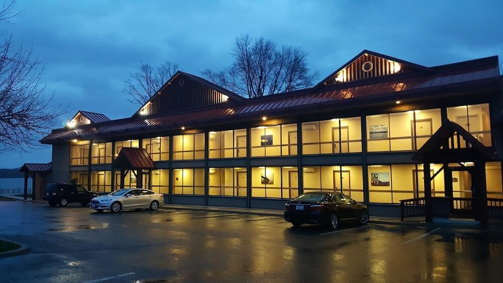 Фото Best Western Edgewater Resort