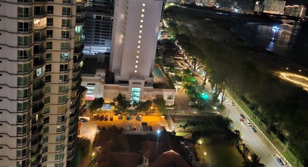 Фото Ascott Gurney Penang