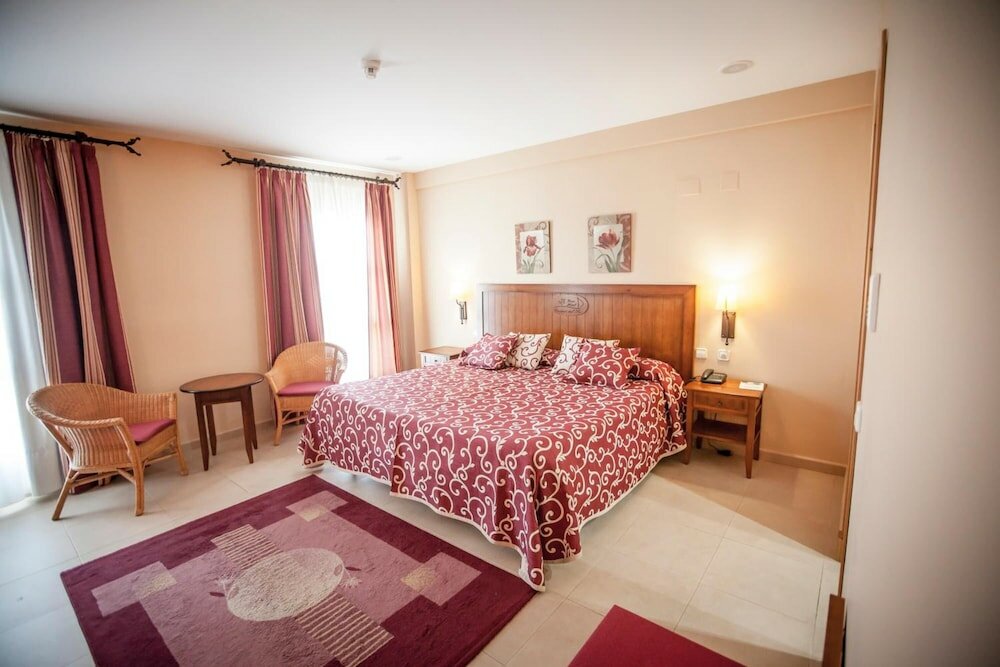 Фото Gran Hotel Ciudad Del Sur