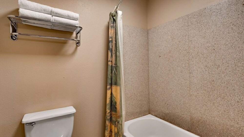 Фото Best Western Plus Kelly Inn & Suites