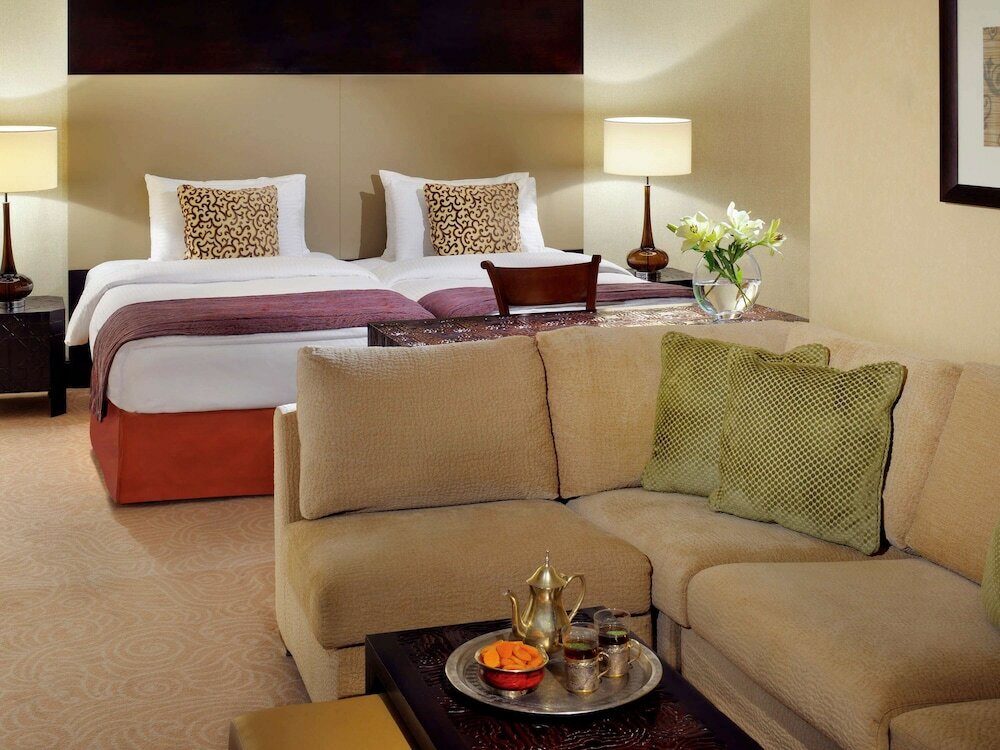 Фото Mövenpick Resort Petra