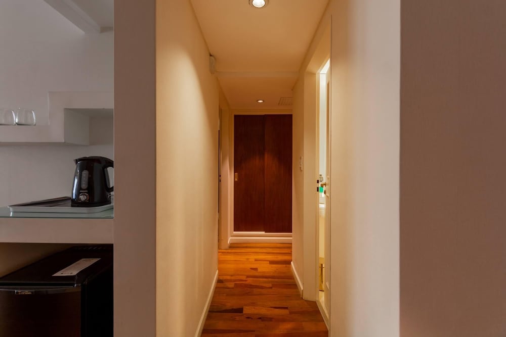 Фото Feir's Park Hotel & Rooftop