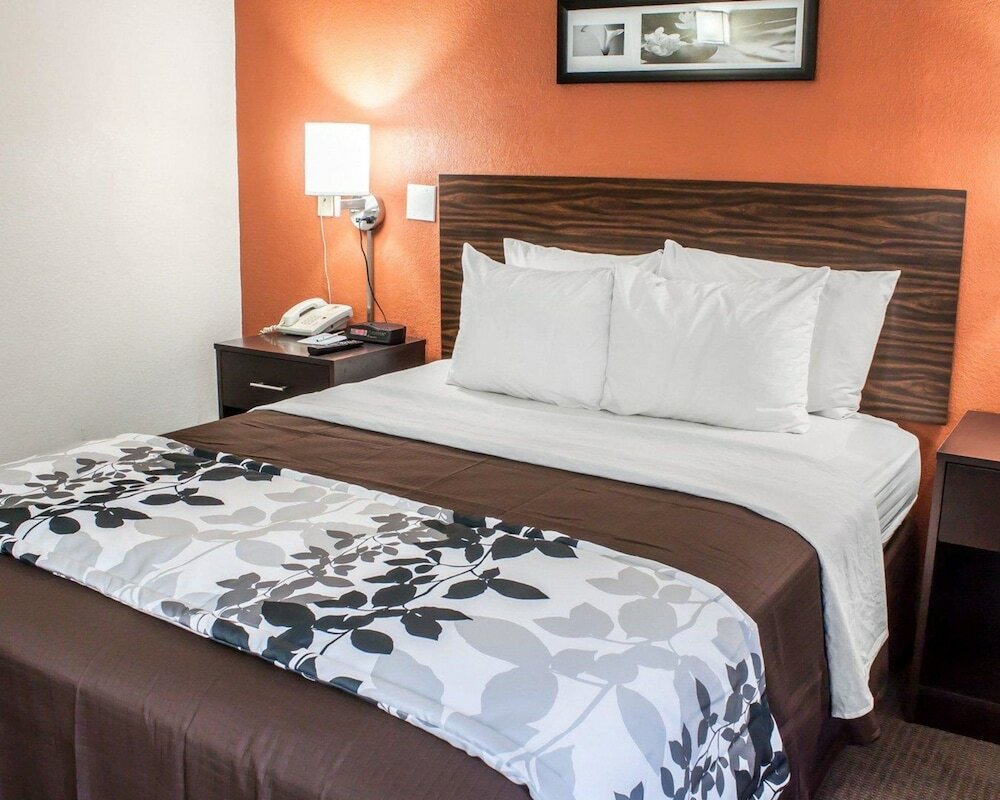 Фото Sleep Inn Arlington Near Six Flags