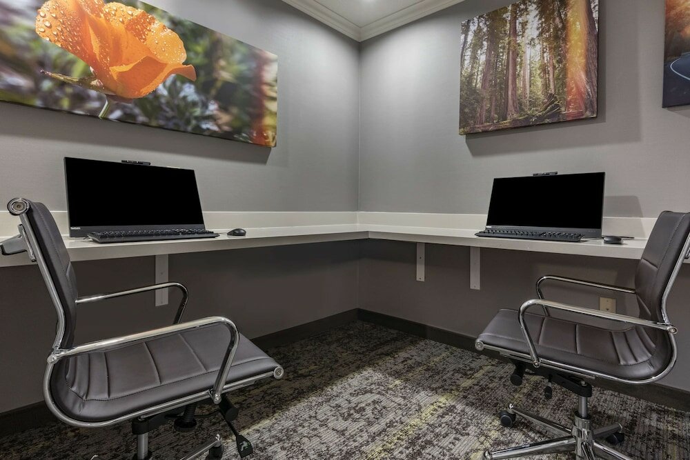 Фото Hampton Inn Ukiah