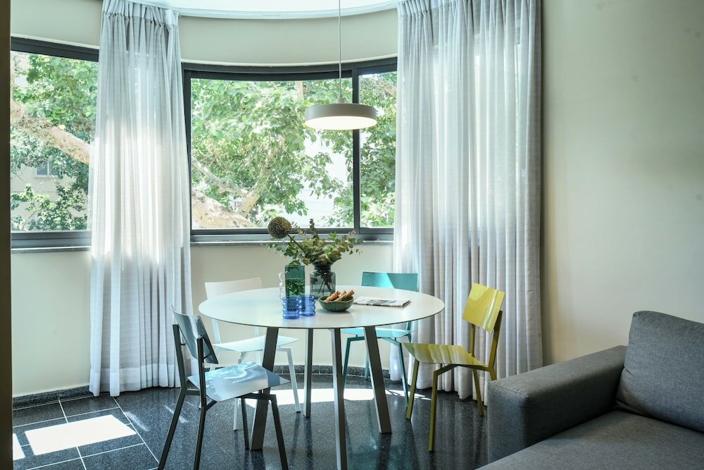 Фото Elegant 1br Dizengoff Apt by Sea N' Rent