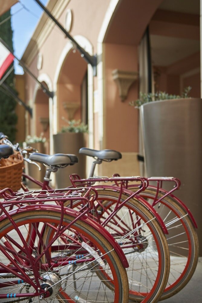 Фото Juniper Cupertino, Curio Collection by Hilton