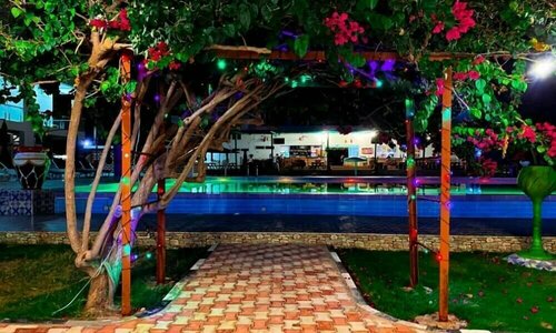 Гостиница Sun N Sand Beach Resort в Дар-эс-Саламе