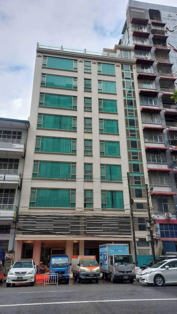 Фото Hotel Grand Galaxy