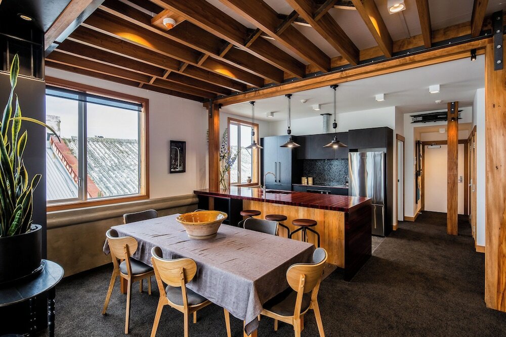 Фото The Thomas Gregg Apartments