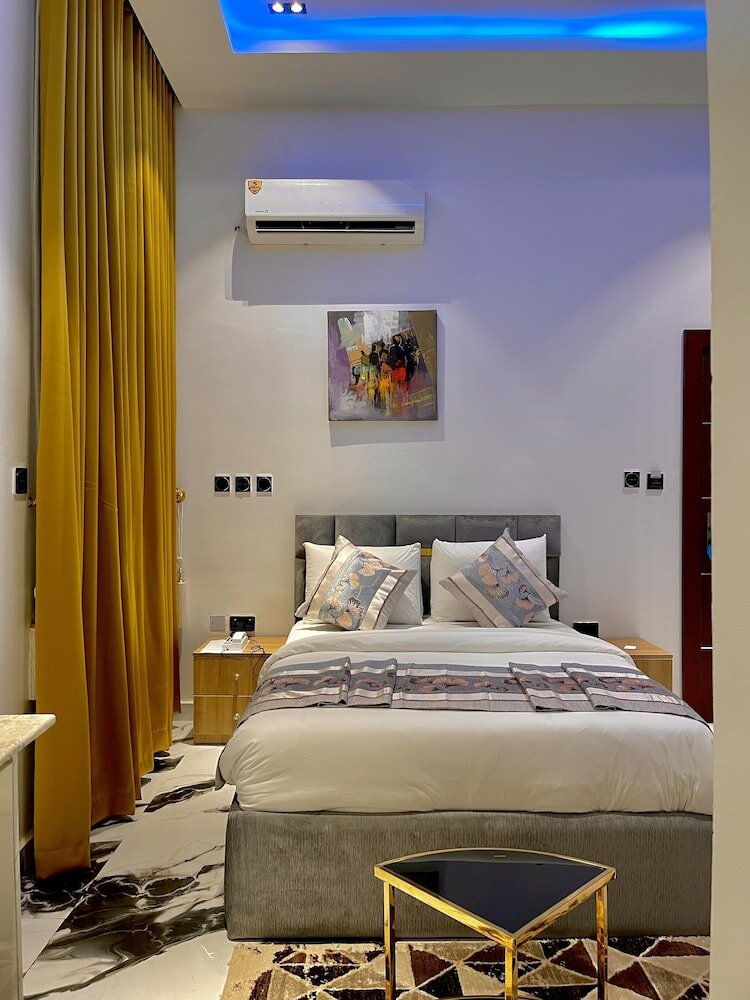 Фото Lisa Suites