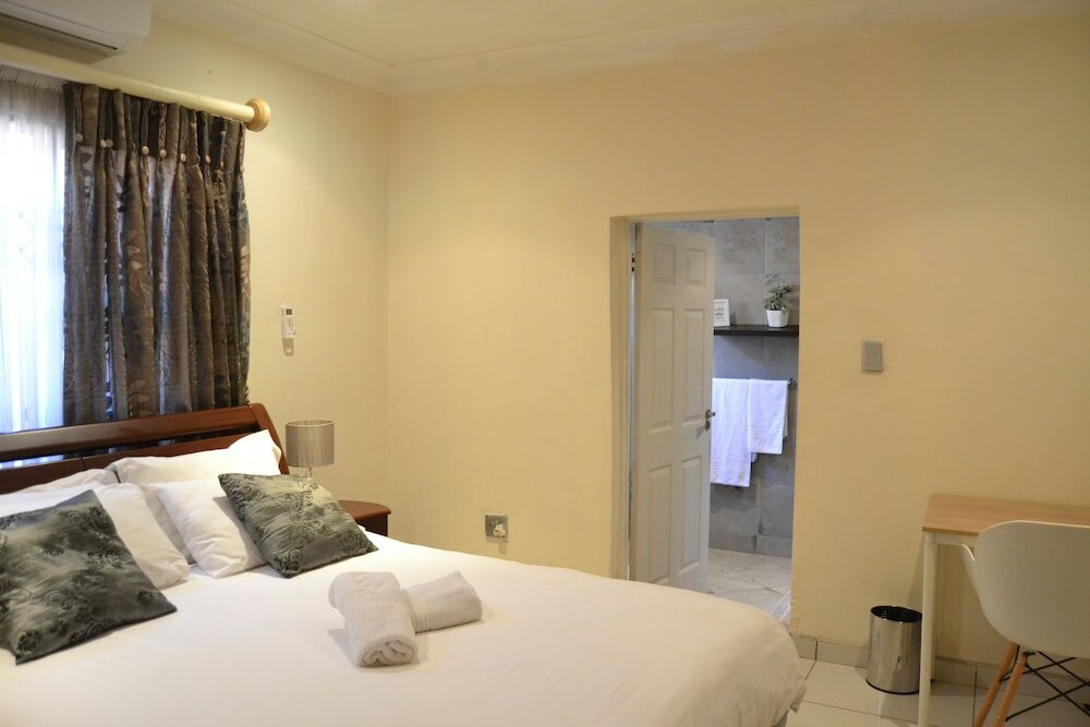 Фото Hush Guest House