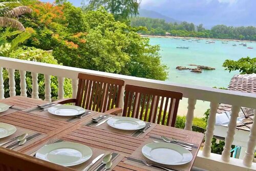 Гостиница Beachfront Sea View Pool Villa
