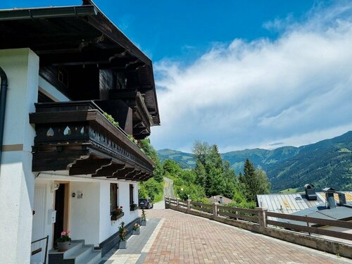 Гостиница Apartment Bauernhof Birkh fl - Top 2 в Цель-ам-Зе