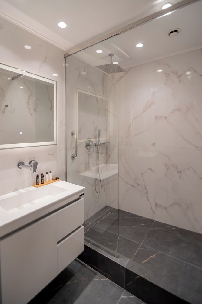 Фото Contessa Bianca Luxury Suites