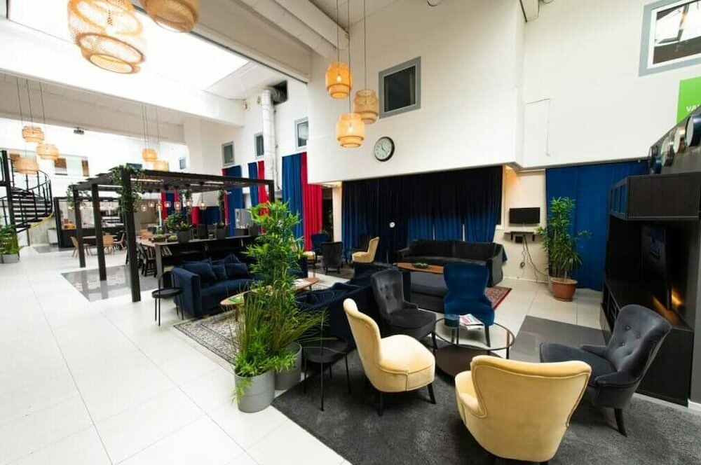 Фото отеля 1