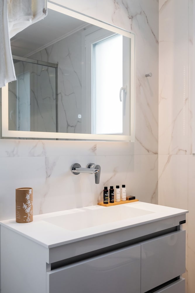 Фото Contessa Bianca Luxury Suites