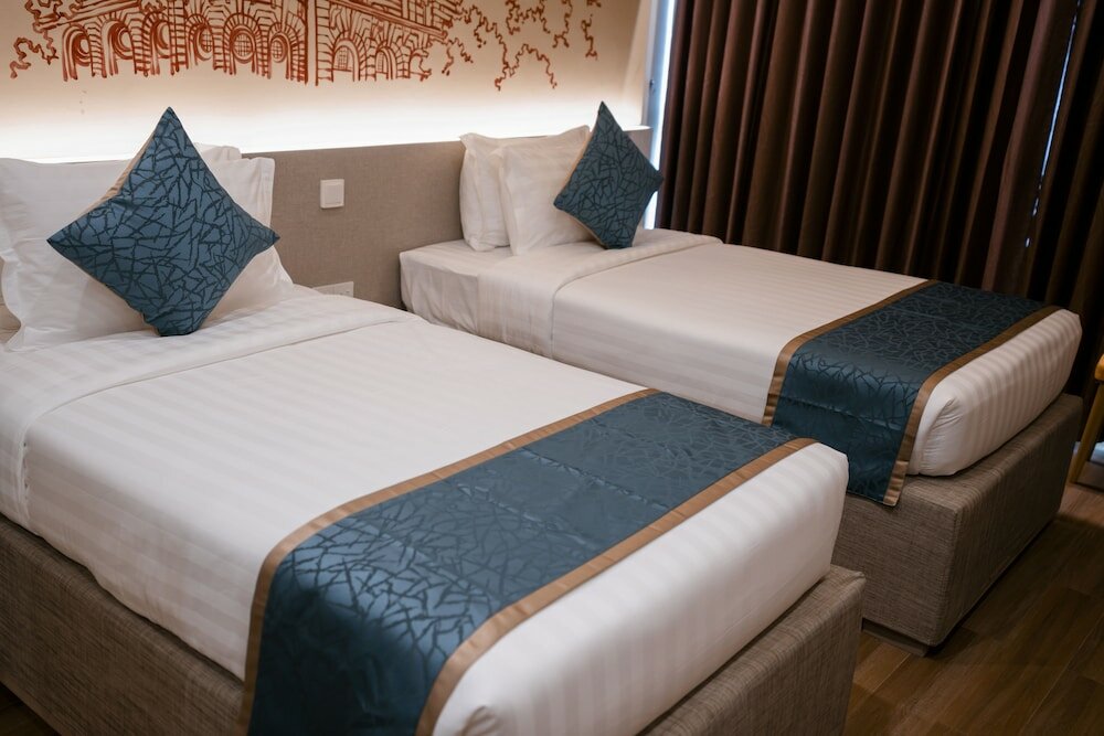 Фото The Rangoon Hotel