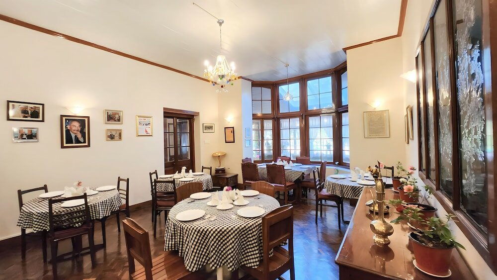 Фото Ivanhoe Hotel A Heritage Property