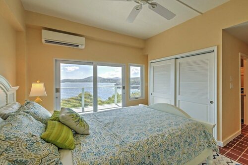 Гостиница 'sea La Vie' ~ Waterfront St Thomas Escape W/pool