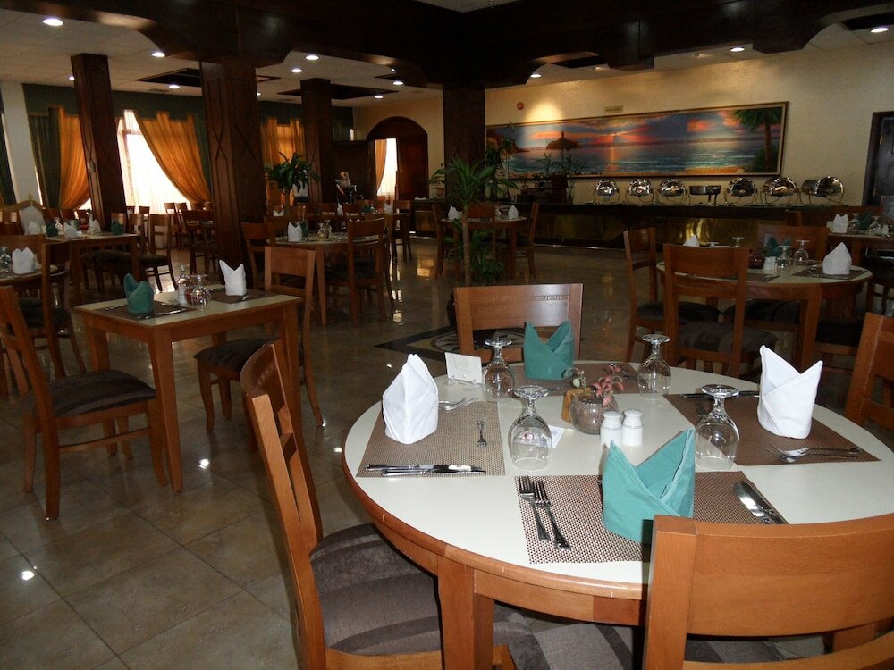 Фото Aqaba Gulf Hotel