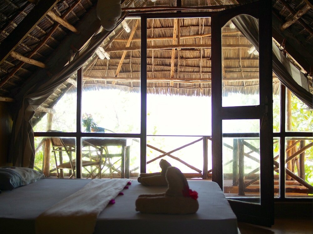 Фото Pakachi Beach Resort & Hotel