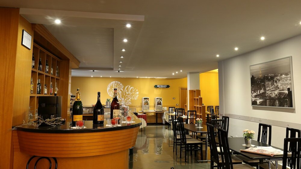 Фото Hotel Romanisio