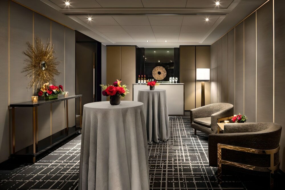 Фото The Hazelton Hotel