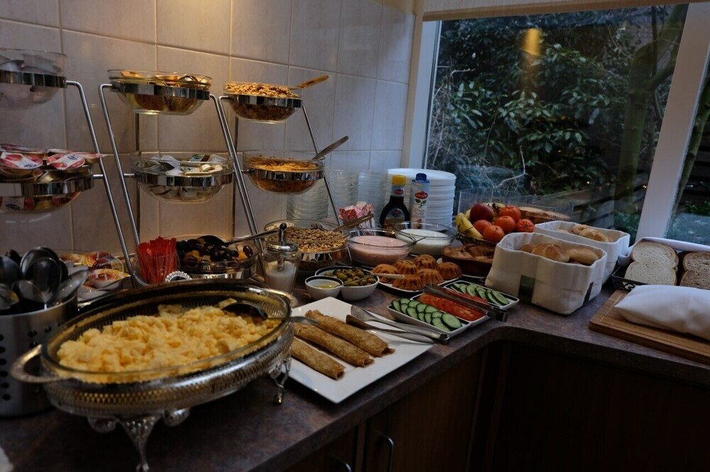 Фото Hotel Aadam Wilhelmina