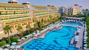 отель Crystal Waterworld Aqua Collection