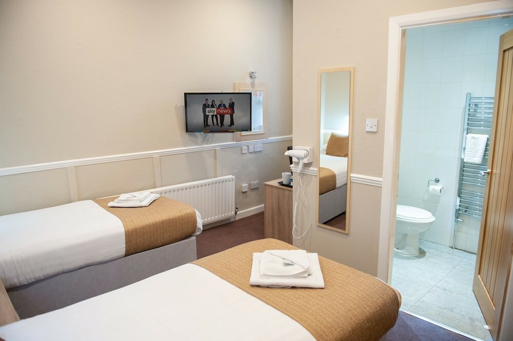 Фото Osborne Hotel