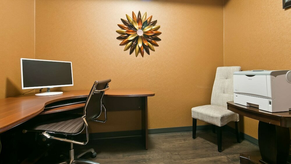 Фото Best Western Cranbrook Hotel