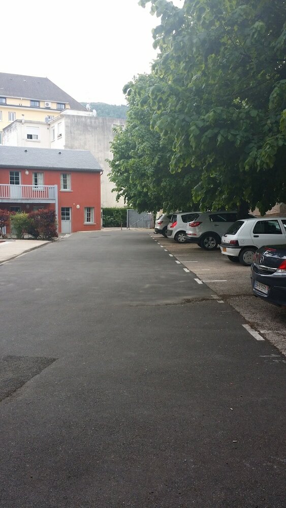 Фото Zenitude Hôtel - Résidences Les Jardins de Lourdes