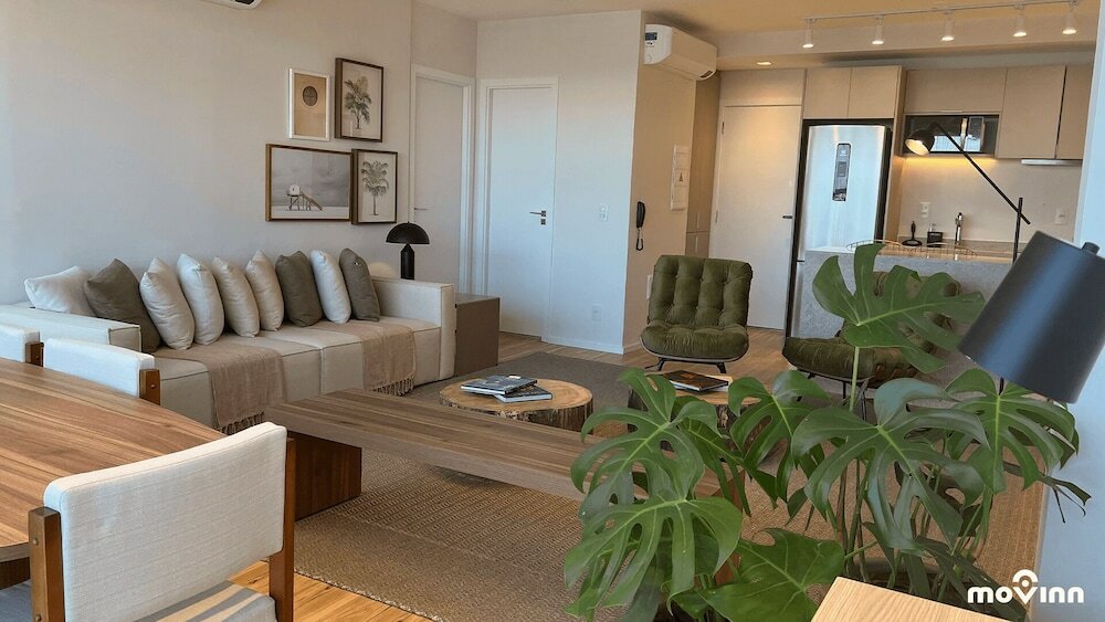 Фото White by Movinn